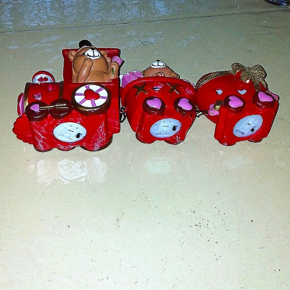 RARE Teddy Bear Vintage Valentines Express Train with Battery operated lights!